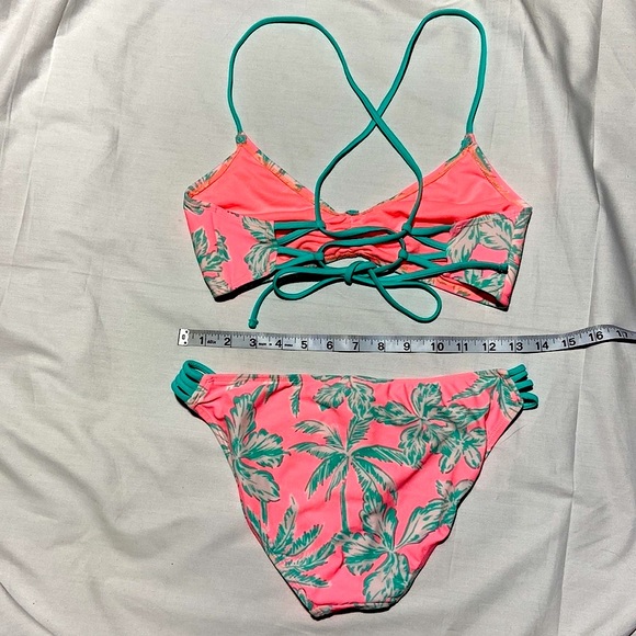 Arizona Jeans Bikini Swimwear. Top=XL Bottom-=Medium. Peach/Green Floral. - Picture 1 of 8